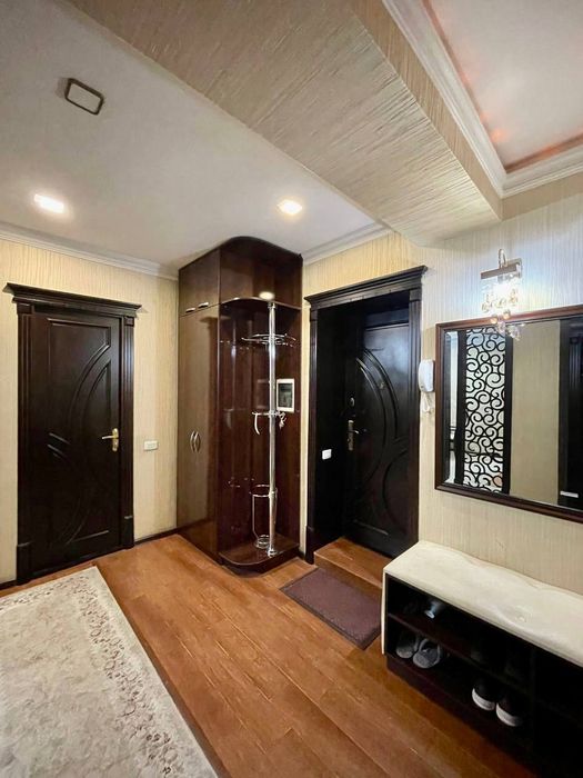 Квартира продается 3/3/4 на Ойбеке