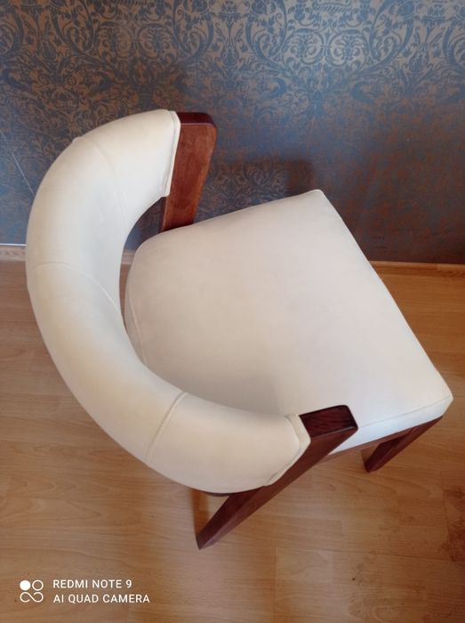 Scaune premium din lemn masiv