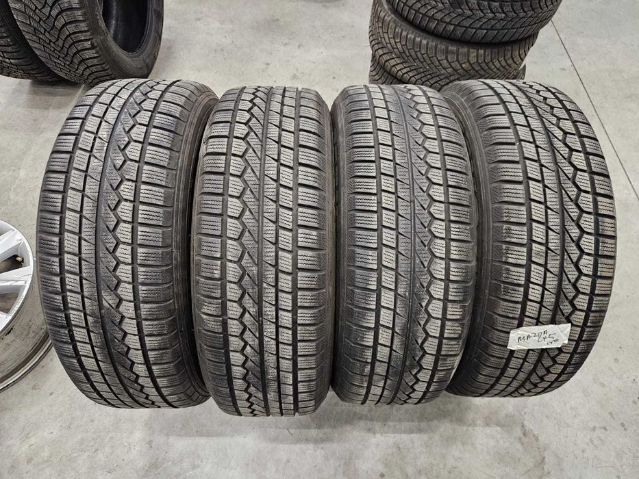 Set 4 Anvelope IARNA 225.65.17 'Toyo' ; stare foarte buna