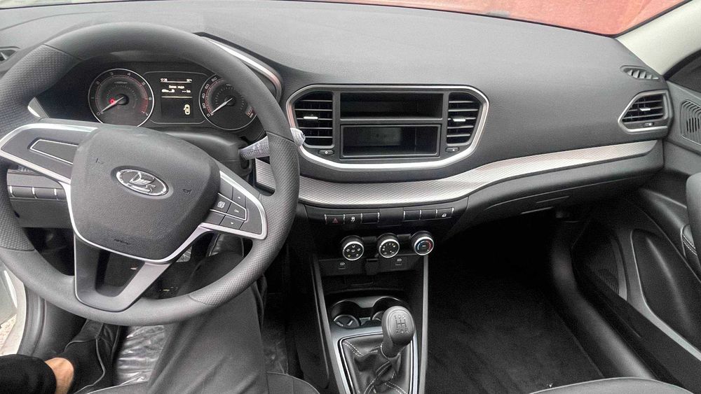 LADA Vesta SW Universal M/T
