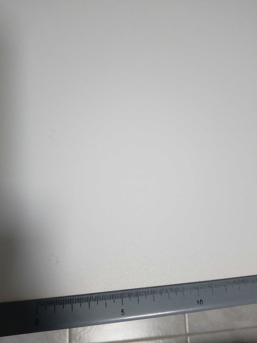 Ученическо бюро с малки забележки