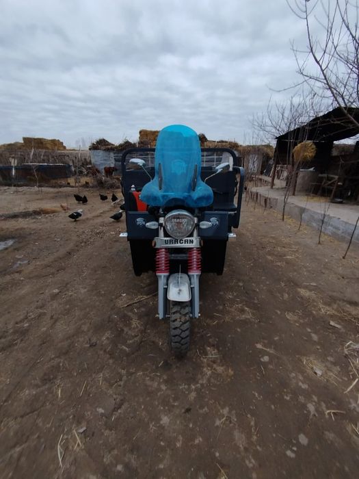 Uragan motosikl sotiladi