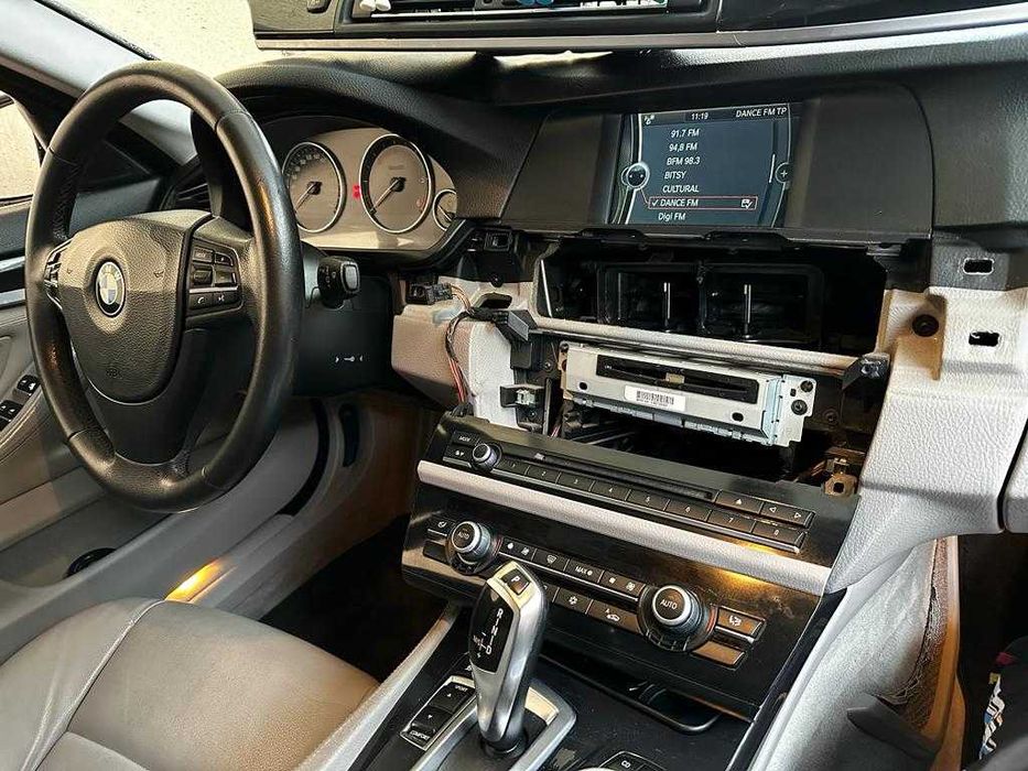 Navigatie Bmw F10 F11 F07 4/8 GB RAM Android Carplay SIM CAMERA MONTAJ