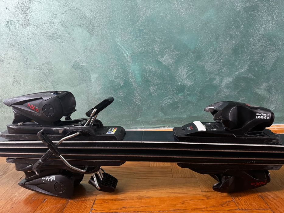 Schiuri SL 142cm Dynastar cu legaturi Look