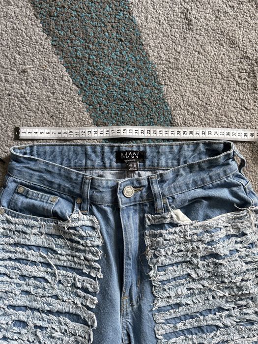 Distressed Jeans