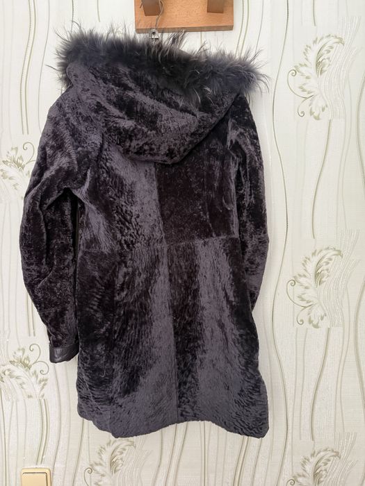 Продом шубу из каракуля