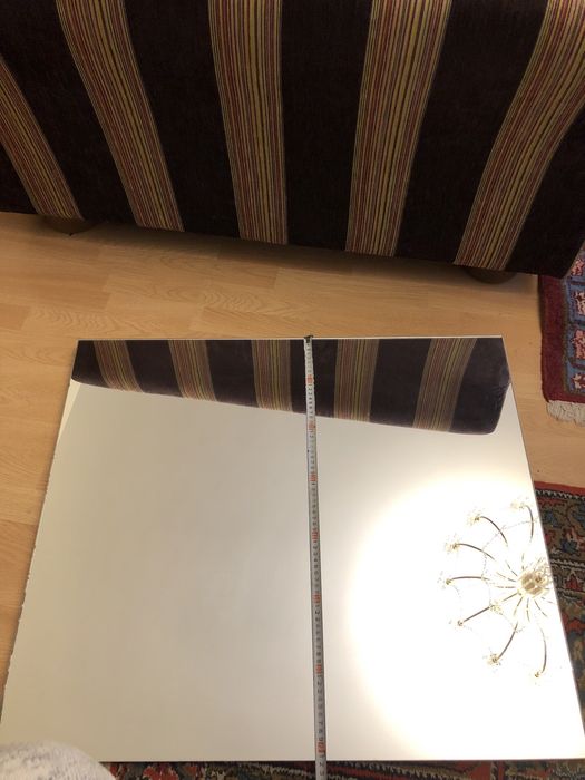 Продам квадратное зеркало МДФ 83/72