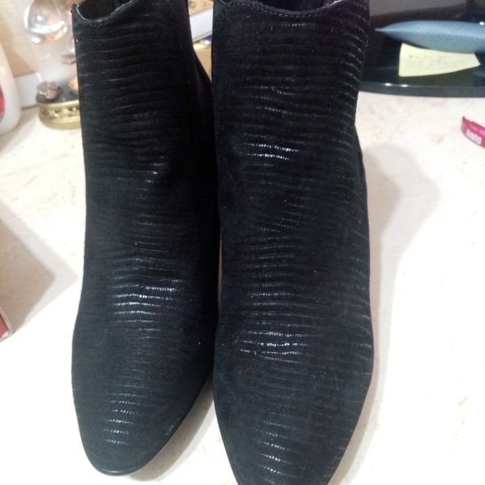 Botine piele întoarsă negre