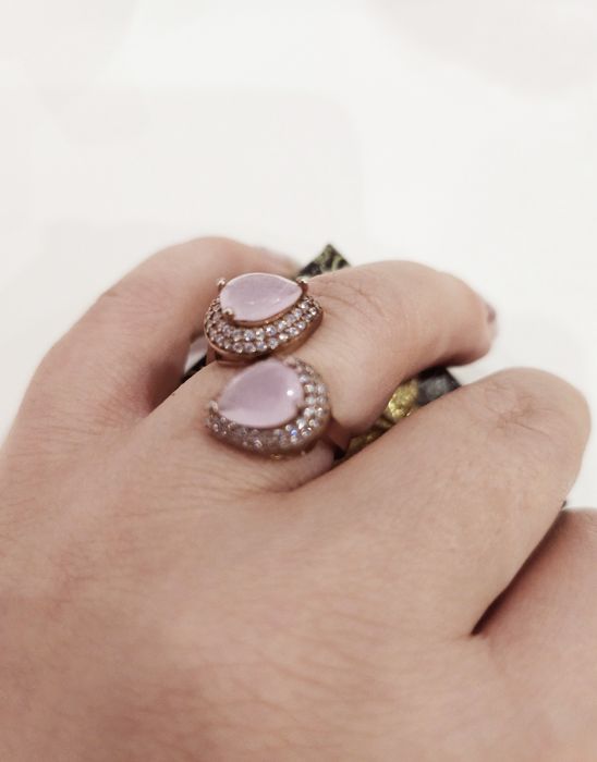 Дамски сребърен пръстен с розов кварц