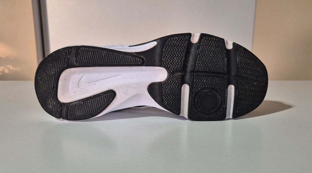 Nike Сникърси Defyallday