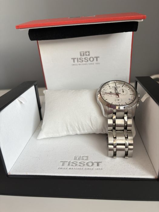 Часовник TISSOT оригинал