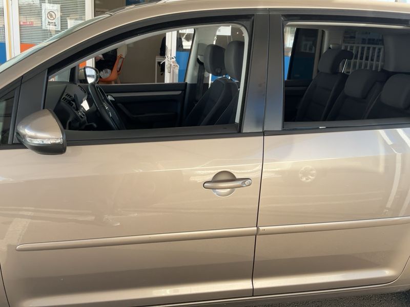 Volkswagen Touran 2.0 TDI Advance BlueMotion Tech 2014