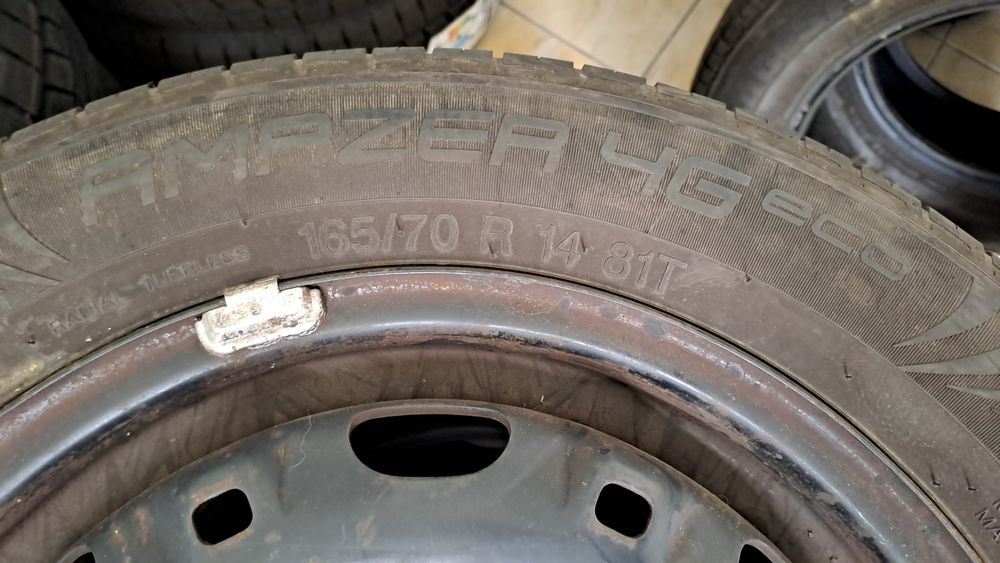 Anvelope vara 165 70 r14 + jante tabla