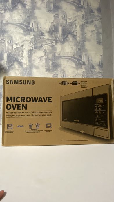 Новый микроволновка Самсунг 23Л черный