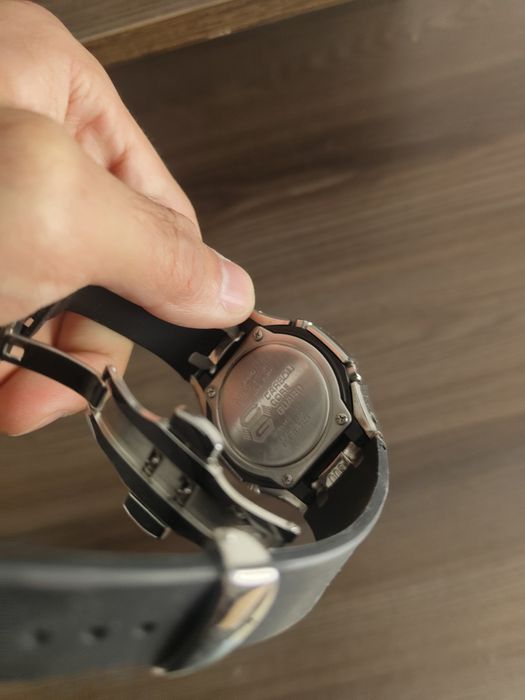 Продам часы G-Shock ga-2100 оригинал