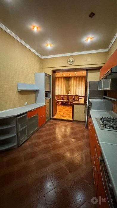 Продается Своя 4х ком квартира, ориентир Бодомзор мечет 50 метр, 106м²