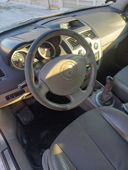 Vand Renault Megane 2 cu instalatie GPL
