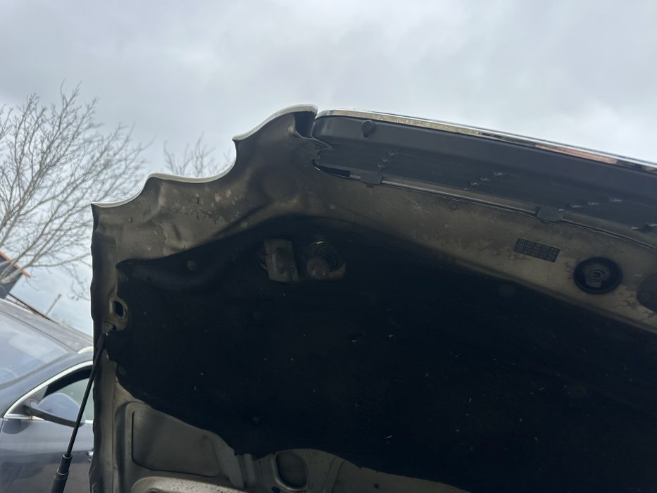 Преден капак за Мерцедес W203 C classa