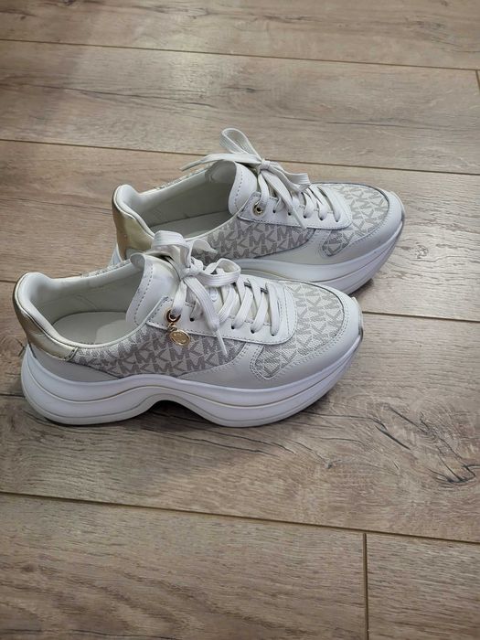 Adidasi Michael Kors Arla