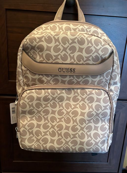 Стилна раница Guess