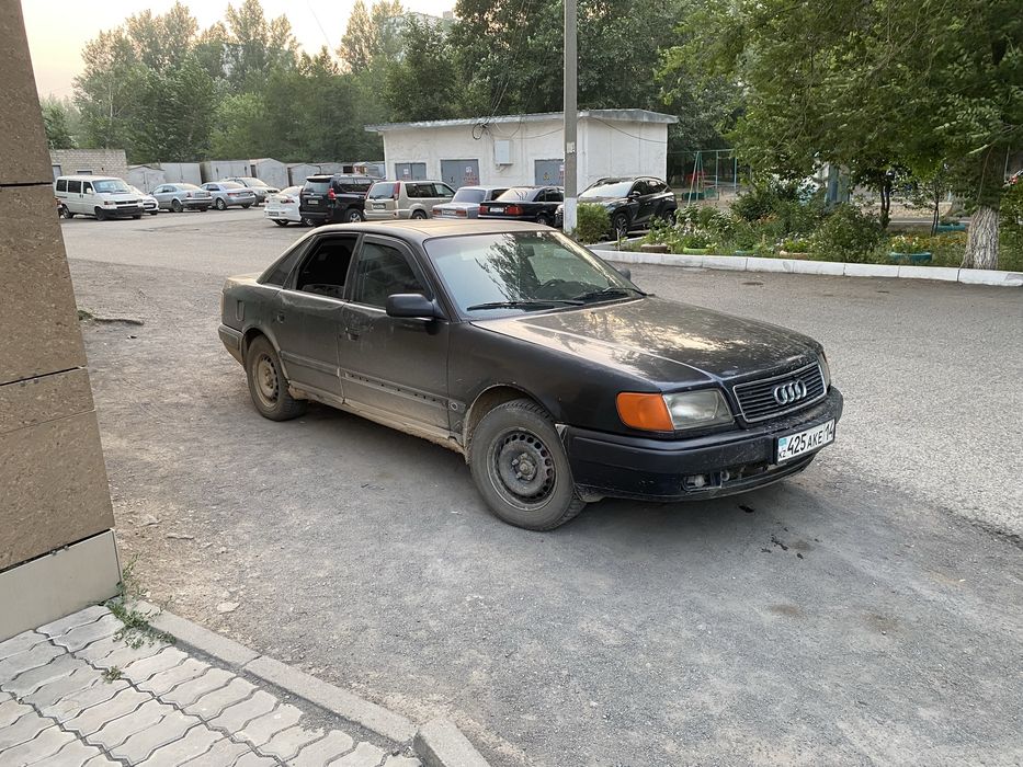 Ауди_100_С4 на ходу 1993г