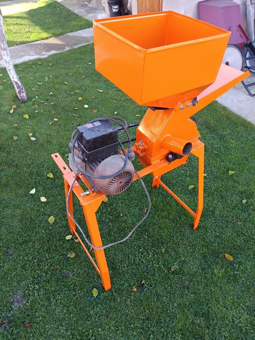 Монофазна фуражомелка/ярмомелка