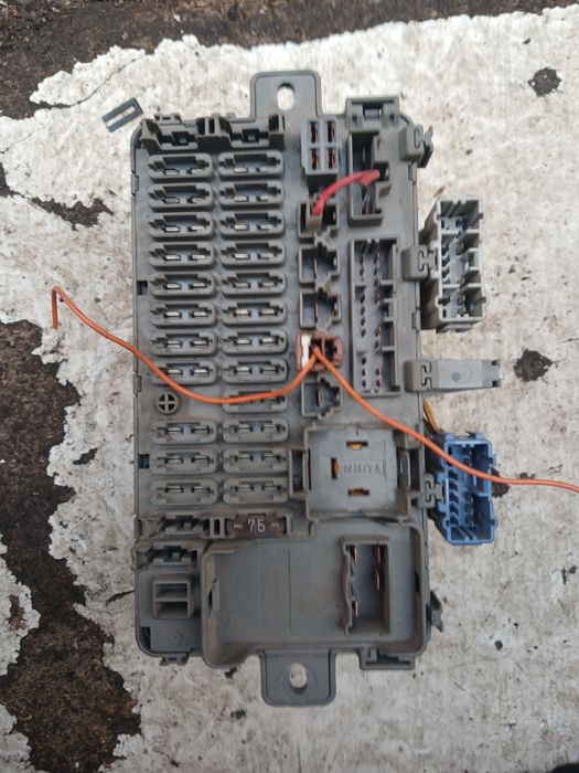 Блок предохранителей Хонда Цивик