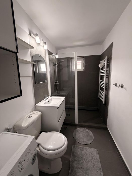 Apartament 3 camere, et.4 Micro 4