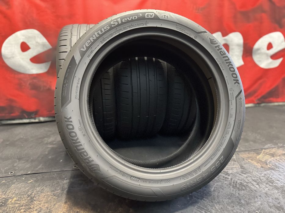 255 45 19, Летни гуми, Hankook VentusS1EVO3, 4 броя