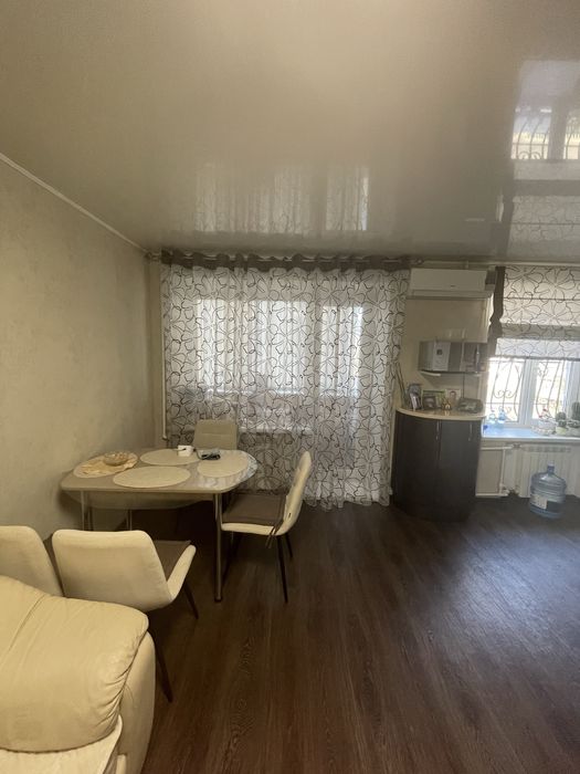 Продам 3-комнатную, 14 мкр!