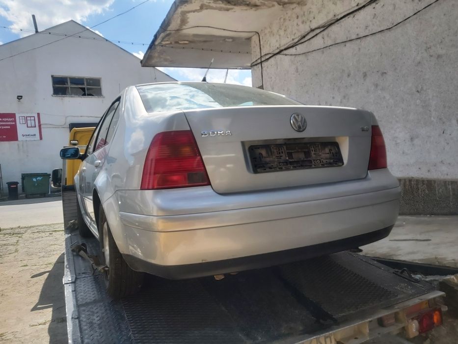 Фолксваген Бора 2.0 115 к.с  2000 г.