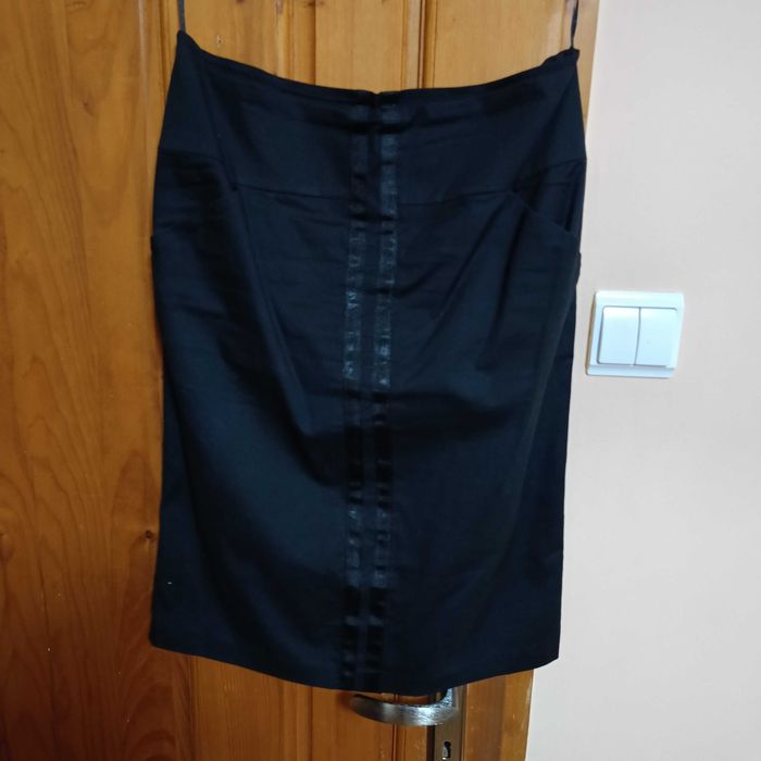 Четири маркови дамски официални костюма Armani, Benetton, Moschino, Elizabeth