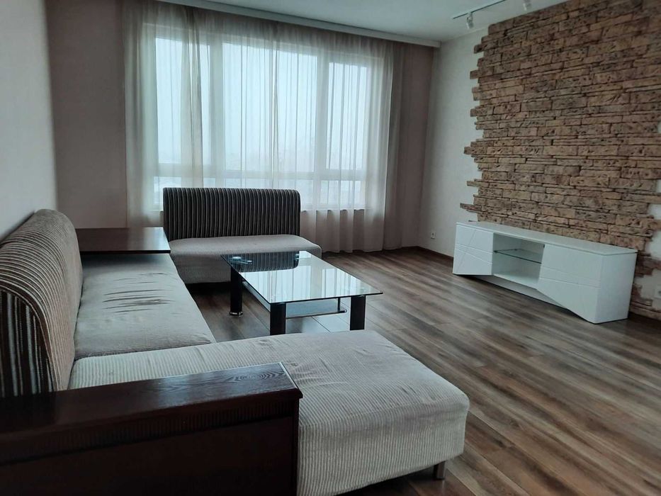 Дава се под наем Двустаен апартамент в София, Дружба 1 - 70 кв.м за 565 € - Снимка #1