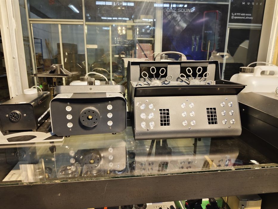 Звуковое оборудование/Генераторы эффектов/Дым, Снег машина