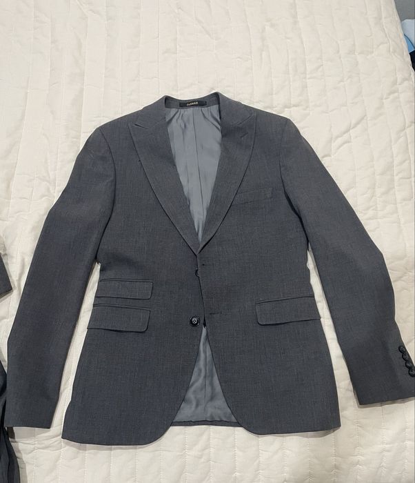 Продам костюм почти новый