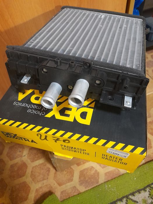 Радиатор  отопителя. Лада.