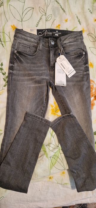 Нови   ластични дънки Tom Tailor 26