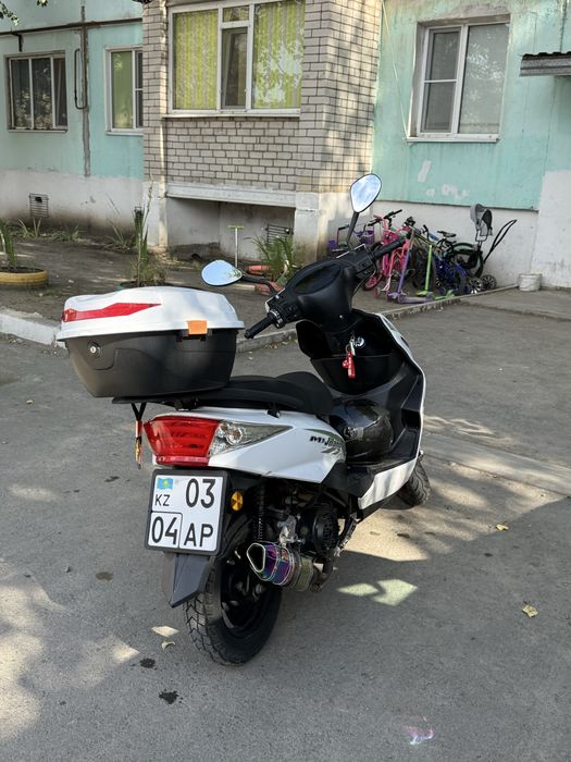 Скутер Jilang M8