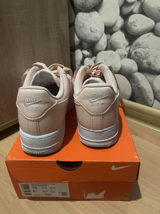 Маратонки   Nike