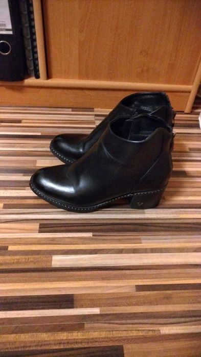 Боти на Tendenz черни