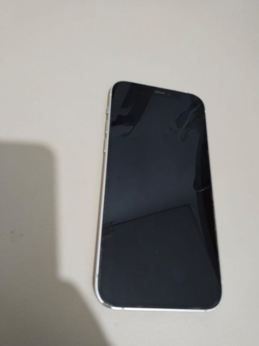 Iphone 12 продам