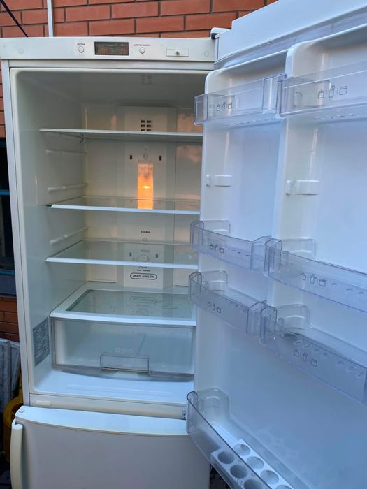 Продам Холодильник.