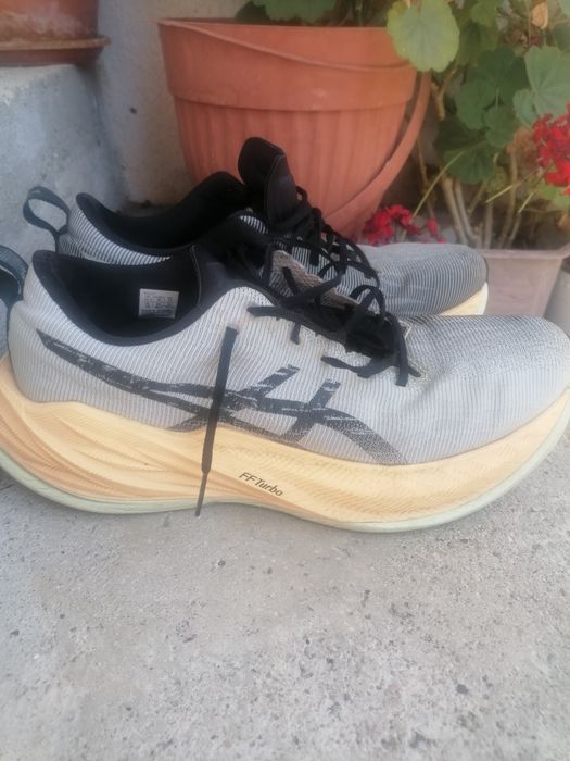 Мъжки маратонки Asics 45 superblas