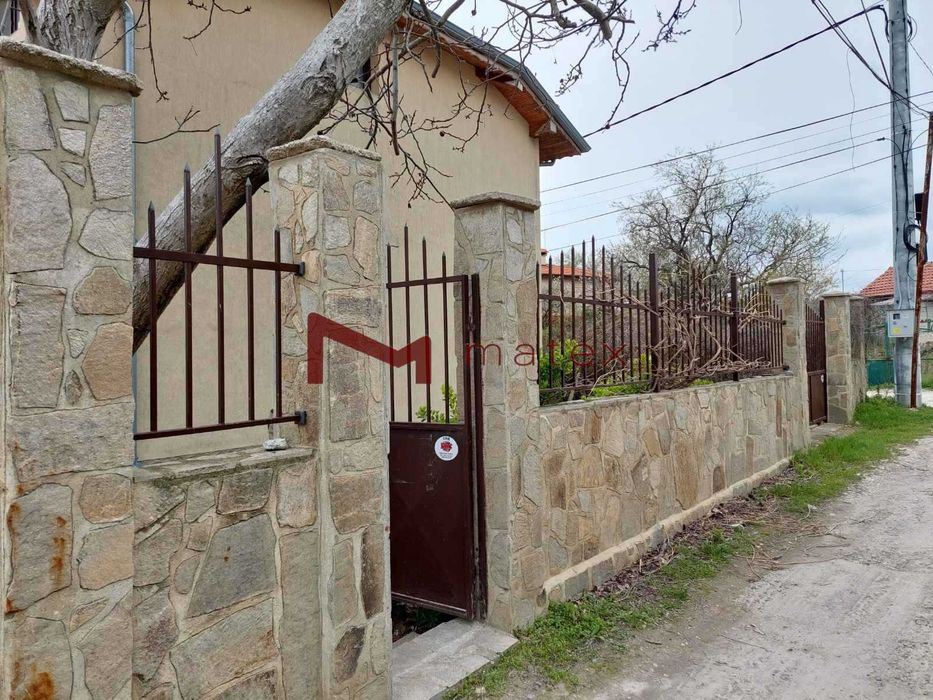 Продава се Къща в Варна, м-т Траката - 245 кв.м за 980 €/кв.м - Снимка #2