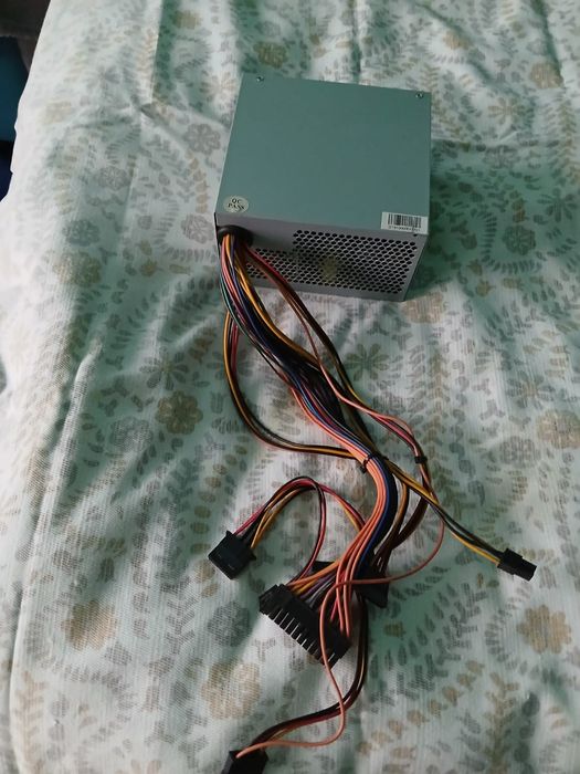 Sursă PC Delux ATX-450W P4 – Testată, Ideală Office / Multimedia