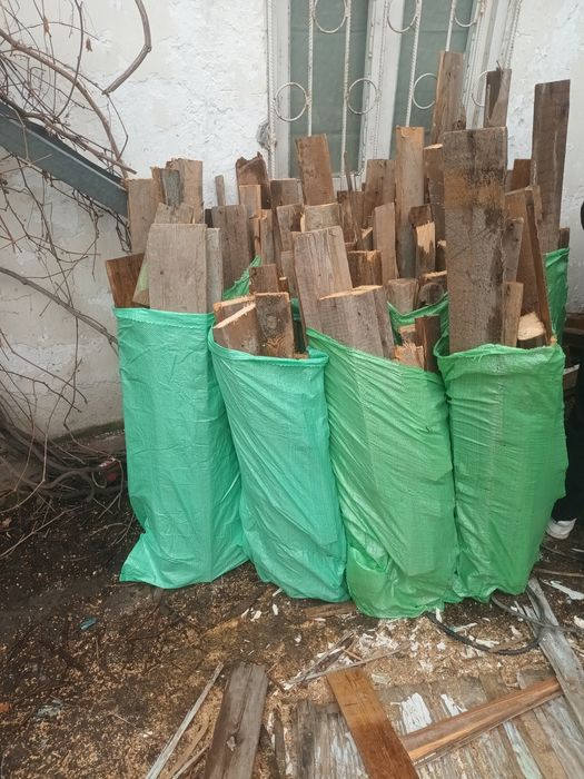 Копланган утинлар бор 20000 мингдан