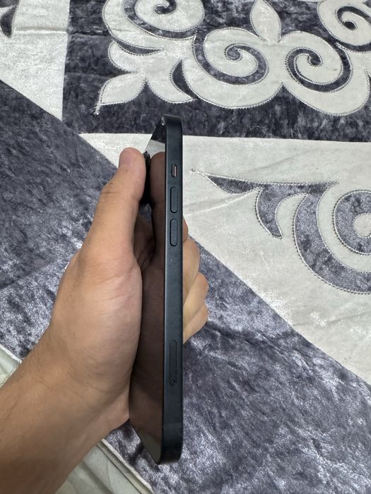 Продам айфон 14 на 128гб