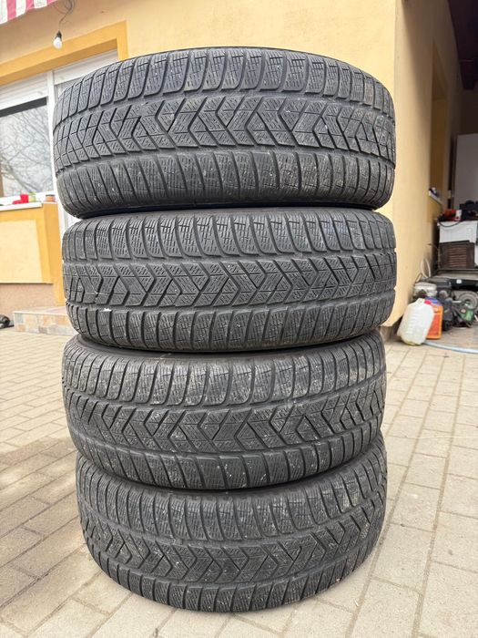 Anvelope 235 65 17 pirelli iarna