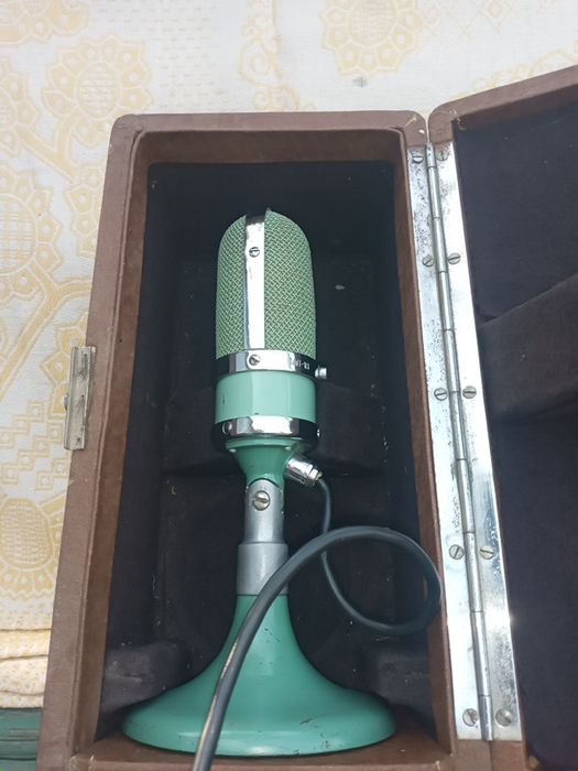 Продам  микрофон  МЛ 16 1962 года