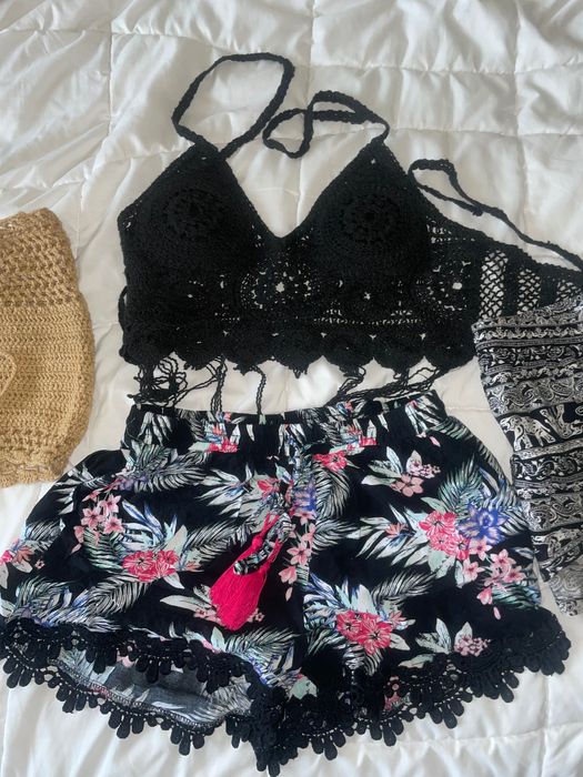 Къси панталонки летни къс плетен топ черен